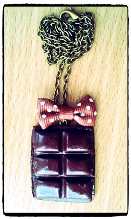 collier_plaque_chocolat.JPG